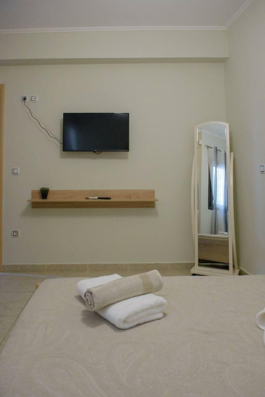 Filoxenia Apartment Artemida  Exterior photo